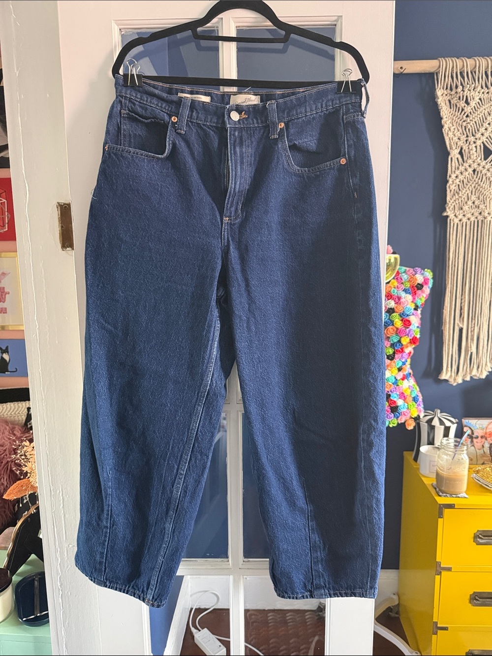 Universal Thread High-Rise Barrel Leg Dark Blue Denim Jeans